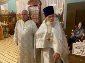 Пасхальная Божественная Литургия в Храме Живоначальной Троицы в Остафьеве