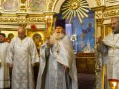 Пасхальная Божественная Литургия в Храме Живоначальной Троицы в Остафьеве