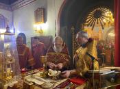 Пасхальная Божественная Литургия в Храме Живоначальной Троицы в Остафьеве