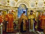 Пасхальная Божественная Литургия в Храме Живоначальной Троицы в Остафьеве