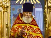 Пасхальная Божественная Литургия в Храме Живоначальной Троицы в Остафьеве